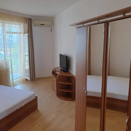 Good Vibes Mamaia Summerland Apartments & Beach Fratelli Loft Nuba Ego H2O Breeze Daire *
