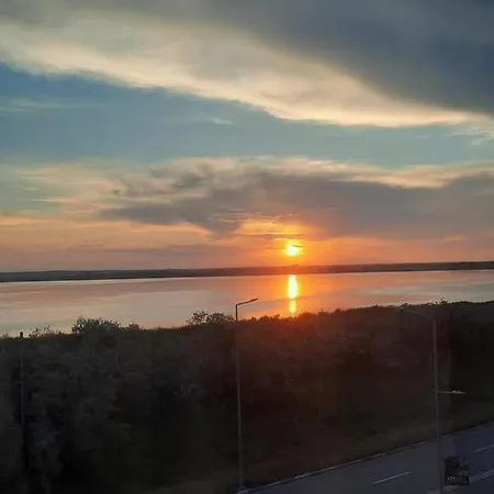 Good Vibes Mamaia Summerland Apartments & Beach Fratelli Loft Nuba Ego H2O Breeze *